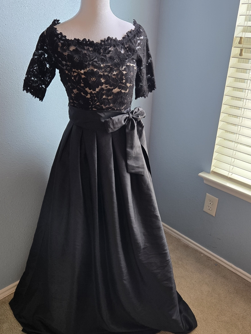 Vince Camuto Black Off The Shoulder Lace & Satin Evening Gown - Picture 2 of 4